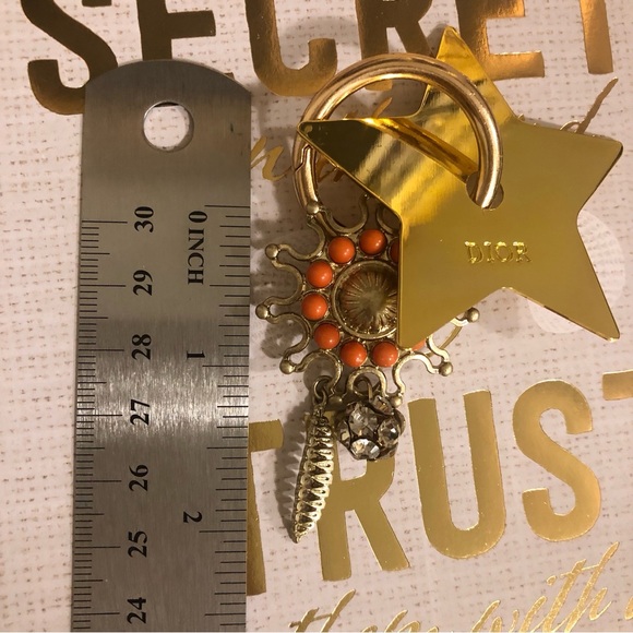 DIOR Authentic Golden Star to Bag Charm / Key Chain (New!) - Picture 3 of 6